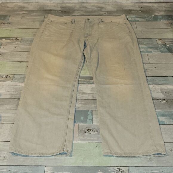 Light Wash Levi's Jeans sz 38 x 30 - Picture 1 of 6